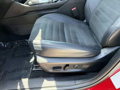 Used 2025 Mitsubishi Outlander SE FWD image 15