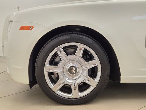 Certified 2012 Rolls-Royce Ghost RWD image 11