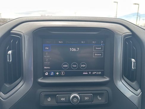 Used 2022 Chevrolet Silverado 2500 Custom w/ Custom Convenience Package AWD/4WD image 3