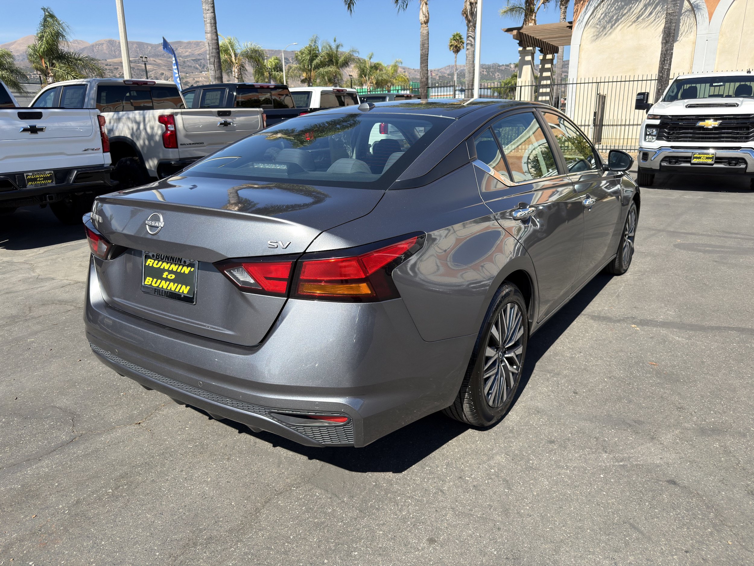 Used 2023 Nissan Altima 2.5 SV FWD image 8