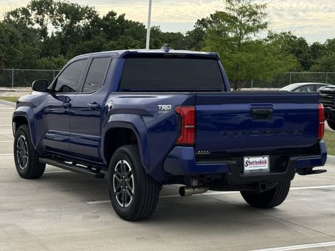 Used 2025 Toyota Tacoma TRD Sport RWD image 4