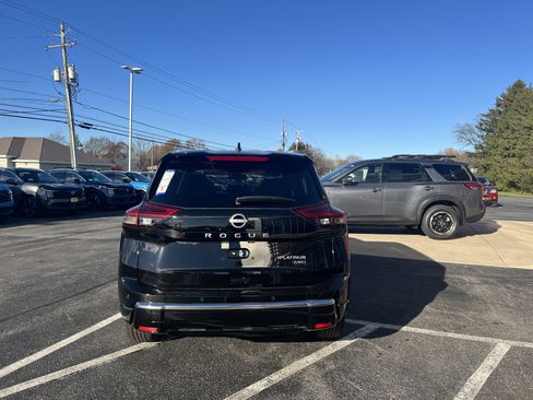 New 2026 Nissan Rogue Platinum w/ Platinum Premium Package image 7