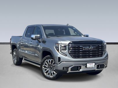 New 2026 GMC Sierra 1500 Denali Ultimate w/ LPO, Black Badging Package