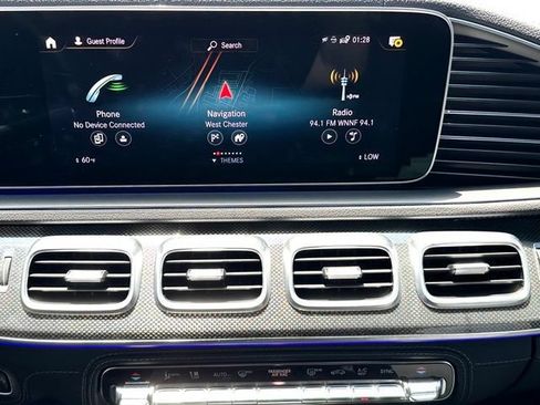 Used 2023 Mercedes-Benz GLS 580 4MATIC image 27