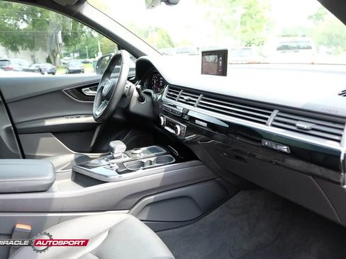 Used 2018 Audi Q7 3.0T Prestige AWD/4WD image 35
