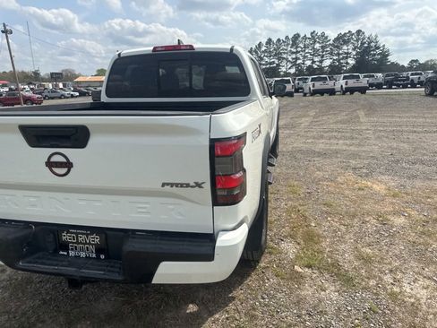 Used 2022 Nissan Frontier Pro-X RWD image 5
