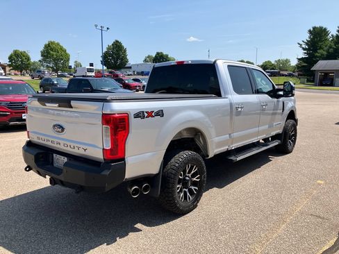 Used 2019 Ford F350 XLT w/ XLT Premium Package AWD/4WD image 5