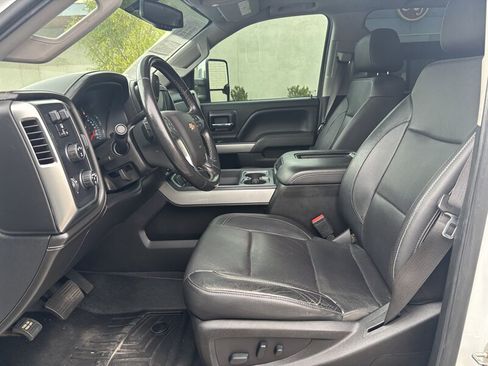 Used 2019 Chevrolet Silverado 2500 LTZ w/ Duramax Plus Package AWD/4WD image 15