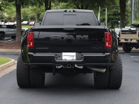 Used 2026 RAM 3500 Laramie AWD/4WD image 40