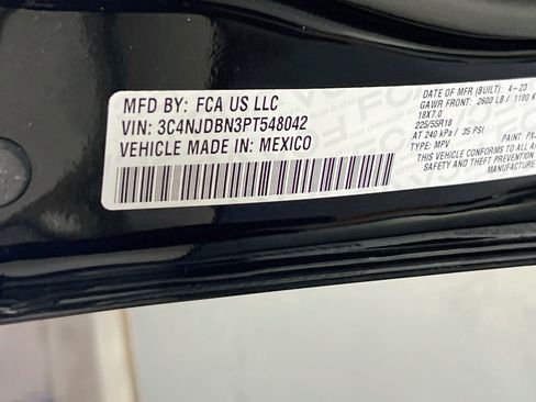 Used 2023 Jeep Compass Latitude w/ Sun and Sound Group AWD/4WD image 32