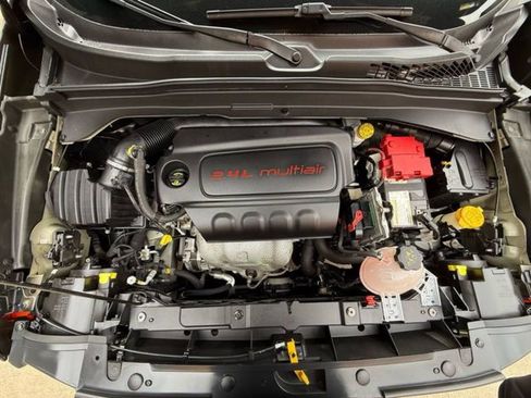 Used 2018 Jeep Renegade Latitude image 39