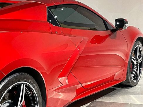 Used 2021 Chevrolet Corvette Stingray w/ Z51 Performance Package image 7