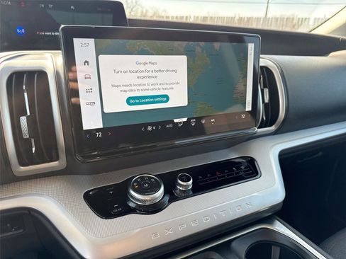 Certified 2025 Ford Expedition Active image 20