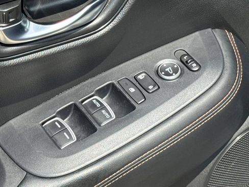Used 2023 Honda HR-V Sport image 8