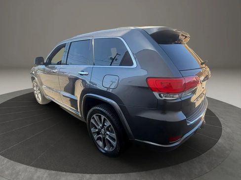 Used 2017 Jeep Grand Cherokee Overland AWD/4WD image 7
