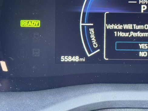 Used 2025 Toyota Camry SE image 14