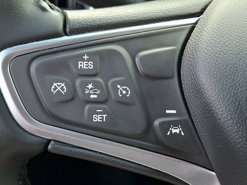 Used 2023 Chevrolet Equinox LT FWD image 21