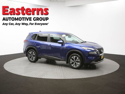 Used 2022 Nissan Rogue SV image 46
