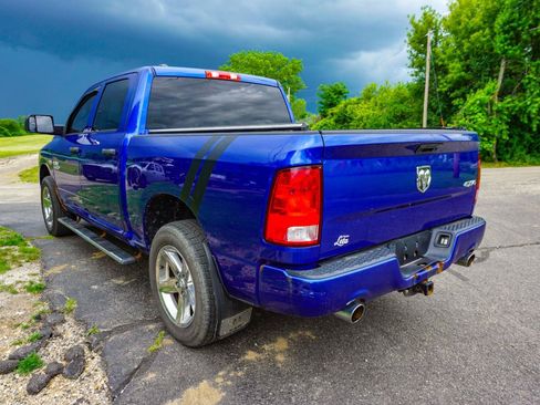 Used 2015 RAM 1500 Express AWD/4WD image 2
