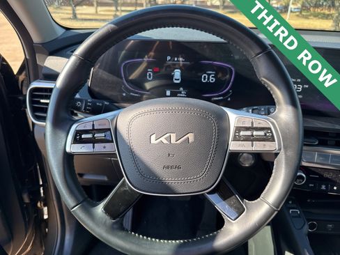 Used 2025 Kia Telluride S image 33