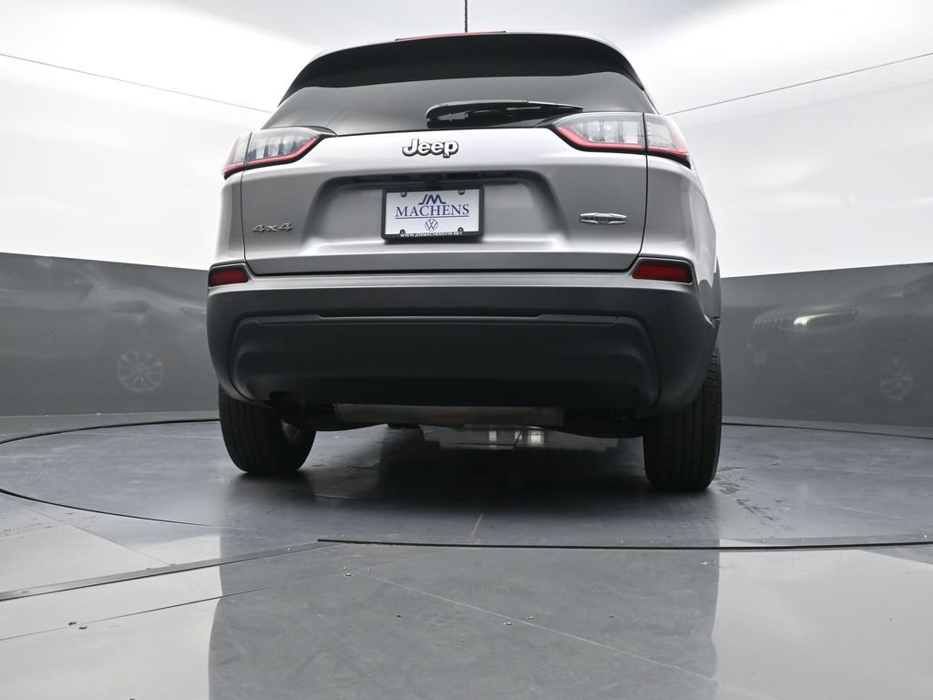 Used 2019 Jeep Cherokee Latitude w/ Popular Appearance Group AWD/4WD image 25