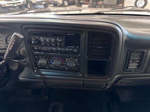 Used 2002 Chevrolet Silverado 2500 LS AWD/4WD image 18