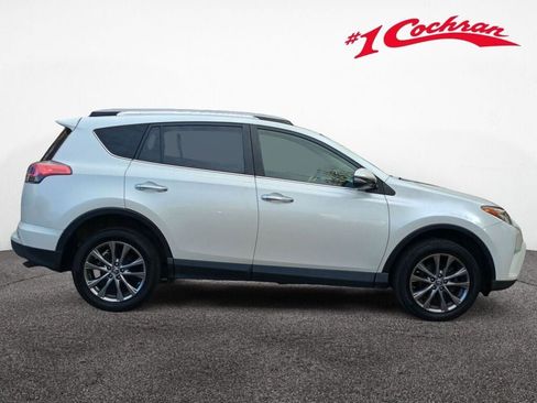 Used 2018 Toyota RAV4 Limited image 8