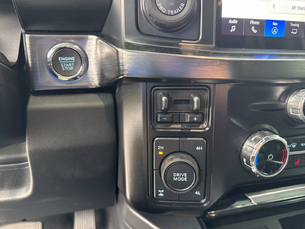 Used 2024 Ford F250 Lariat w/ Lariat Ultimate Package AWD/4WD image 26
