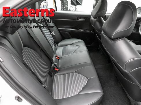 Used 2024 Toyota Camry SE w/ Cold Weather Package FWD image 22