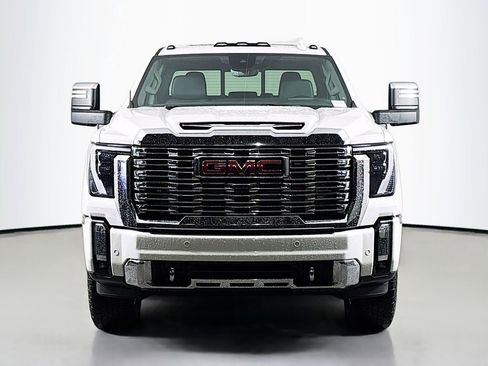 Certified 2024 GMC Sierra 3500 Denali w/ Denali Reserve Package image 2