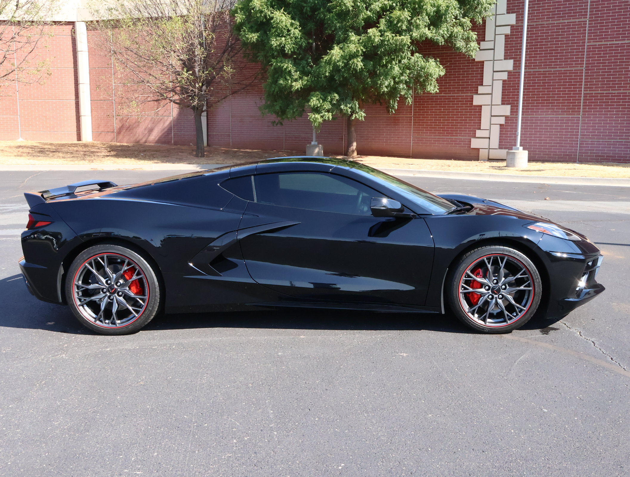 Used 2023 Chevrolet Corvette Stingray Coupe w/ 1LT RWD image 34