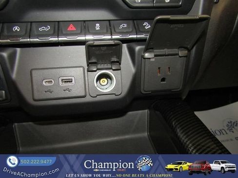 Used 2020 Chevrolet Silverado 1500 LT Trail Boss w/ Midnight Edition AWD/4WD image 44