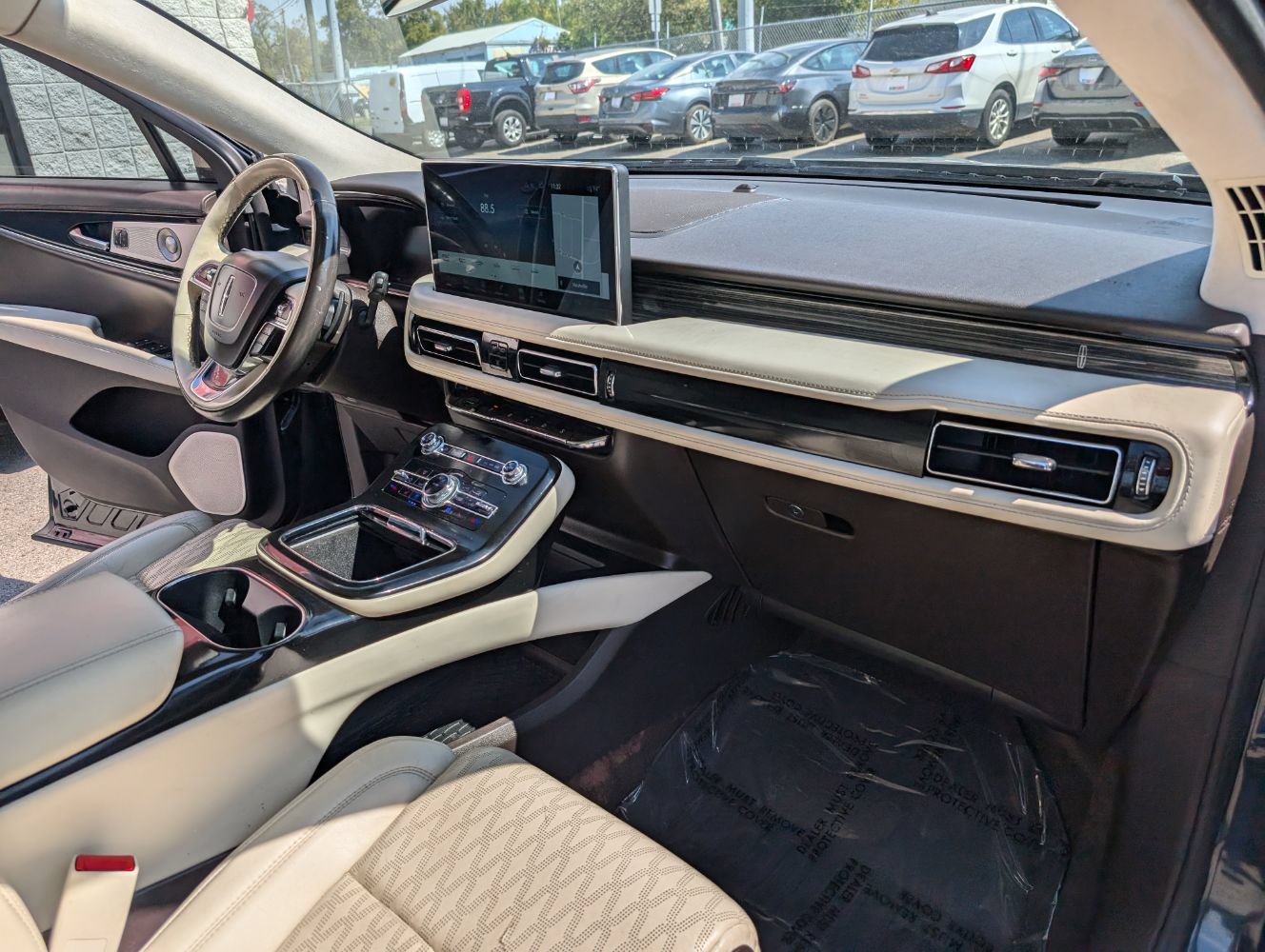 Used 2021 Lincoln Nautilus Black Label w/ Class II Trailer Tow Package AWD/4WD image 13