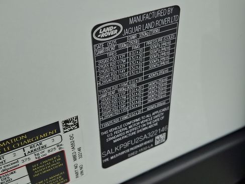 Used 2025 Land Rover Range Rover SE AWD/4WD image 26