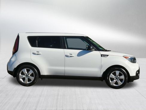 Used 2018 Kia Soul w/ Convenience Package FWD image 8