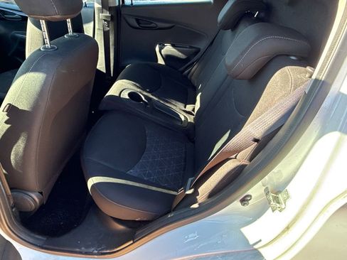 Used 2020 Chevrolet Spark LT image 9