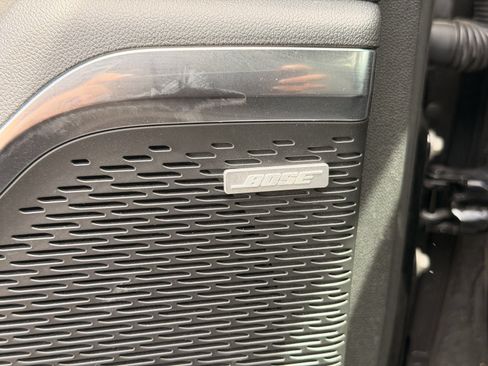 Used 2025 GMC Acadia Elevation FWD image 37