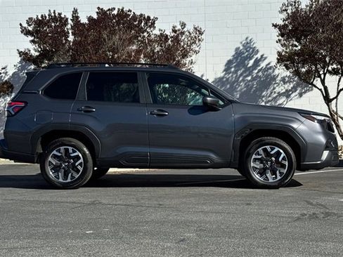 Used 2026 Subaru Forester Premium image 3