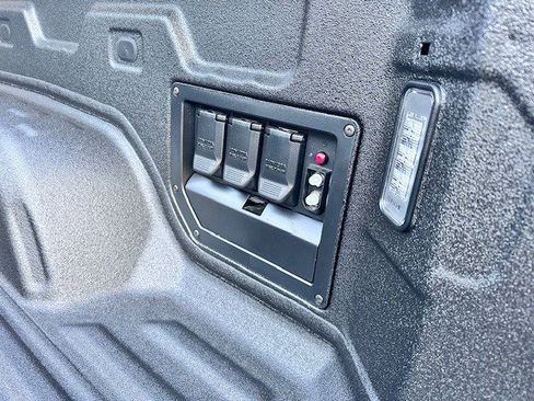 New 2025 GMC Sierra EV Denali image 32