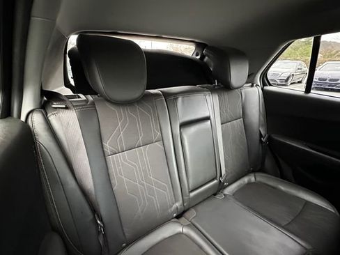 Used 2019 Chevrolet Trax LT w/ LT Convenience Package image 28