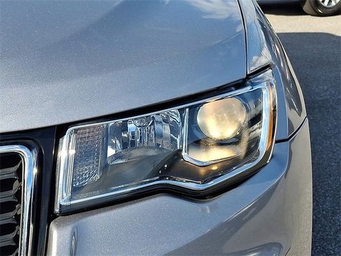 Used 2021 Jeep Grand Cherokee Limited image 9