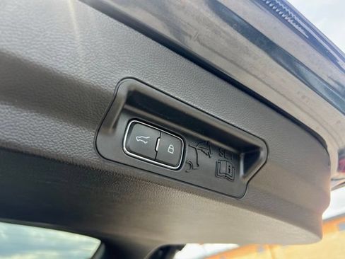 Certified 2023 Ford Explorer XLT w/ Equipment Group 202A AWD/4WD image 25