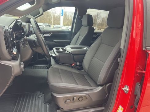 Used 2025 Chevrolet Silverado 1500 LT image 18