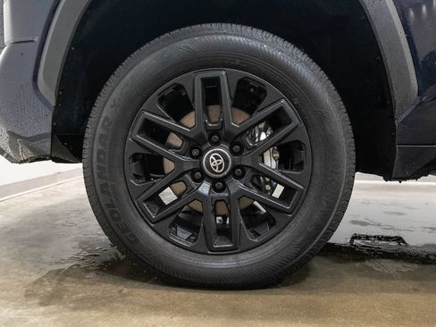 Certified 2026 Toyota Tundra Limited AWD/4WD image 11
