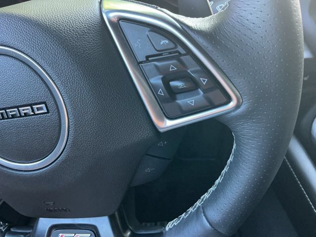 Used 2018 Chevrolet Camaro SS w/ LPO, Ground Effects Package RWD image 10