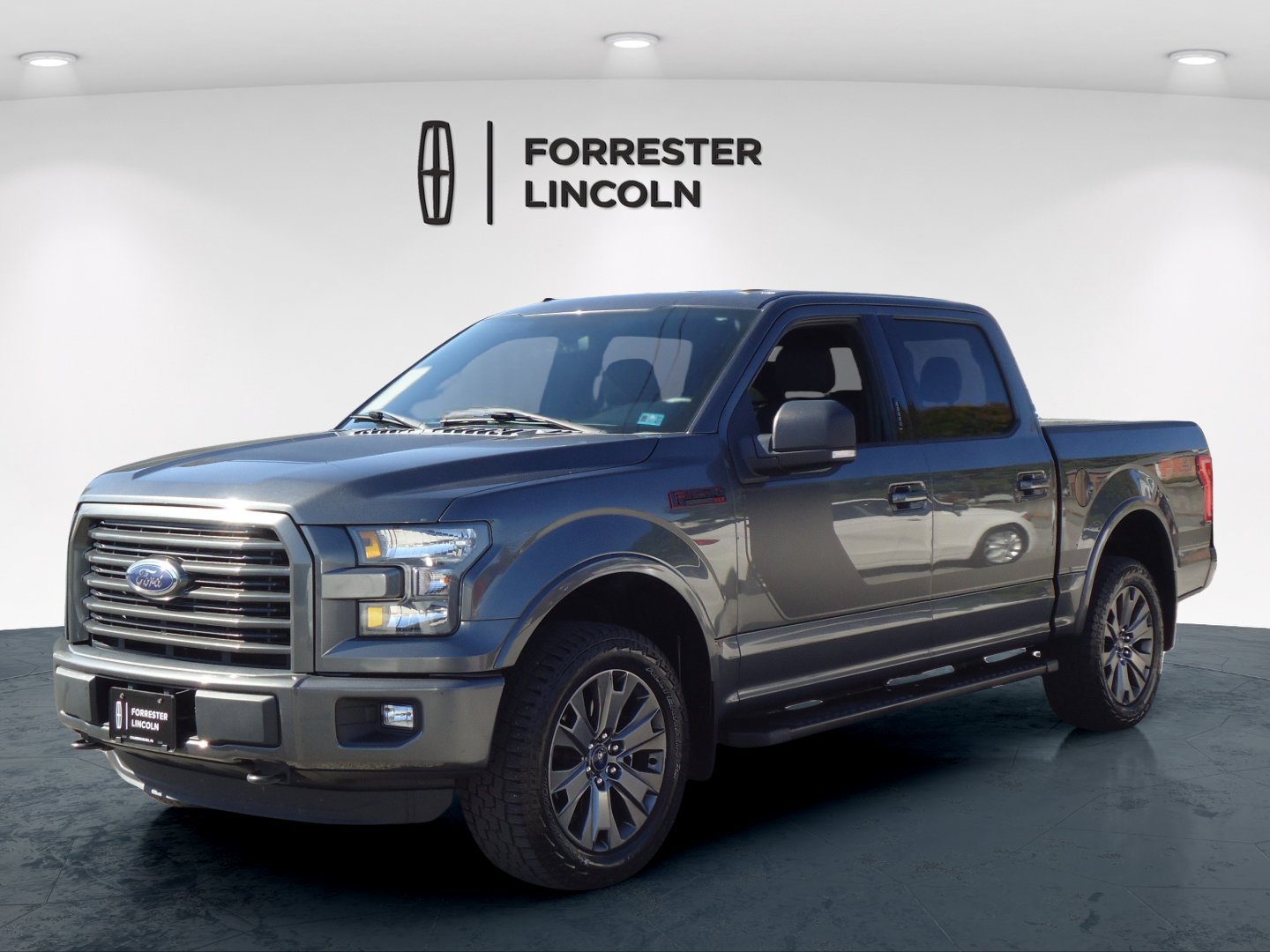 Used 2016 Ford F150 XLT w/ Equipment Group 302A Luxury AWD/4WD image 7