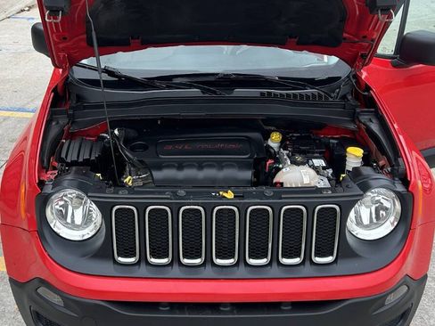 Used 2015 Jeep Renegade Sport w/ Power & Air Group image 35