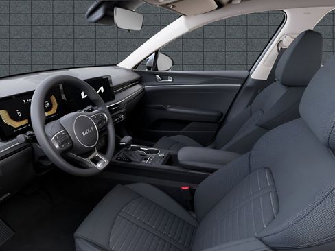 New 2026 Kia K5 LXS image 17