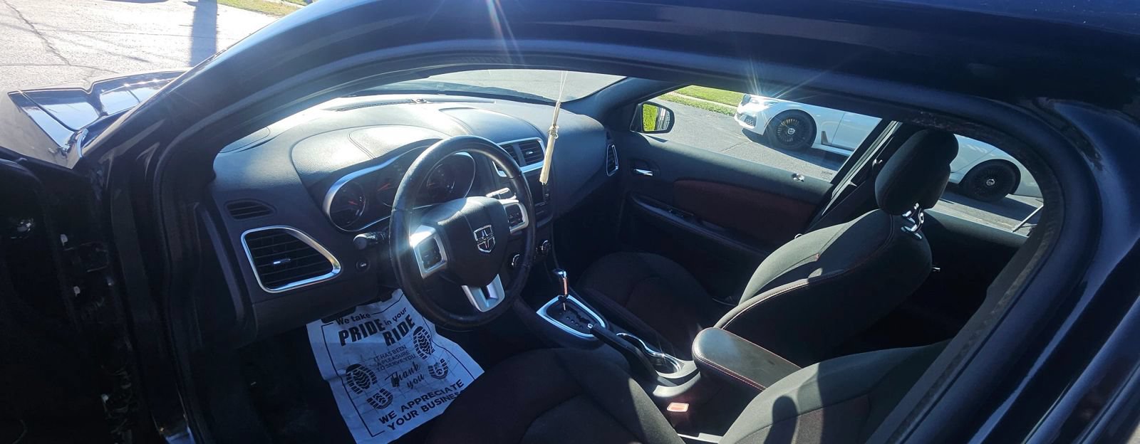 Used 2011 Dodge Avenger Heat FWD image 7