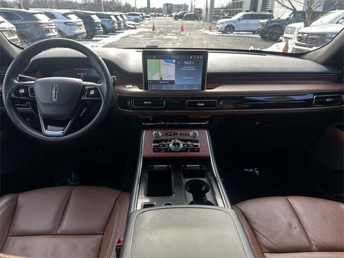 Certified 2023 Lincoln Aviator Reserve w/ Equipment Group 201A image 15